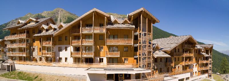 Madame Vacances Résidence Le Parc Des Airelles Les Orres Exterior foto