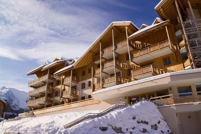 Madame Vacances Résidence Le Parc Des Airelles Les Orres Exterior foto