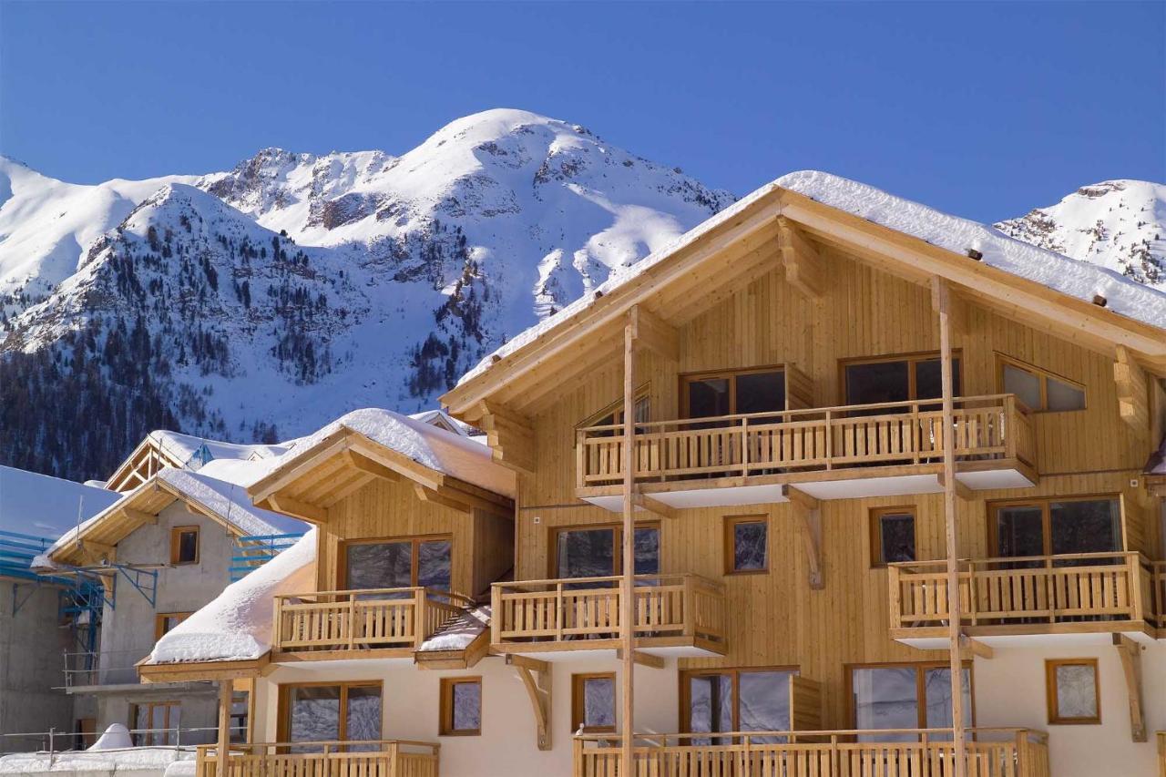 Madame Vacances Résidence Le Parc Des Airelles Les Orres Exterior foto